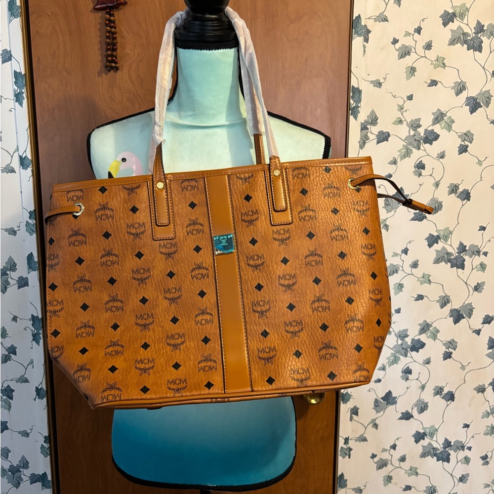 Ladies Stylish Monogram Purse/Tote